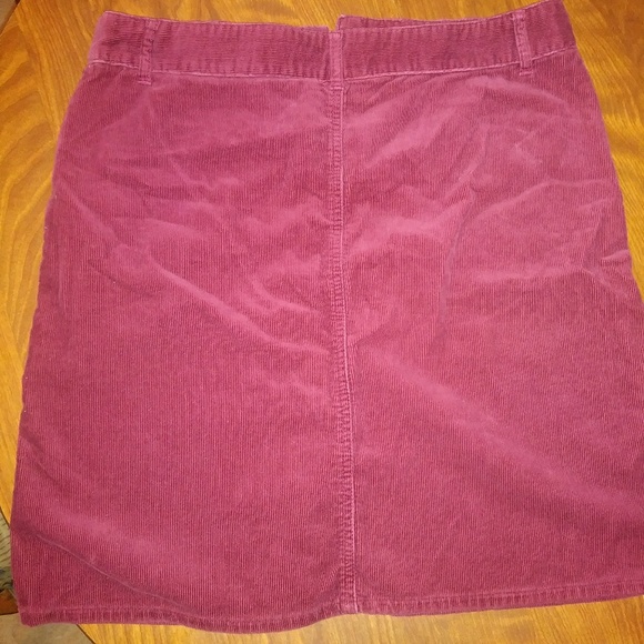 Burgundy cordoroy skirt - Picture 7 of 8